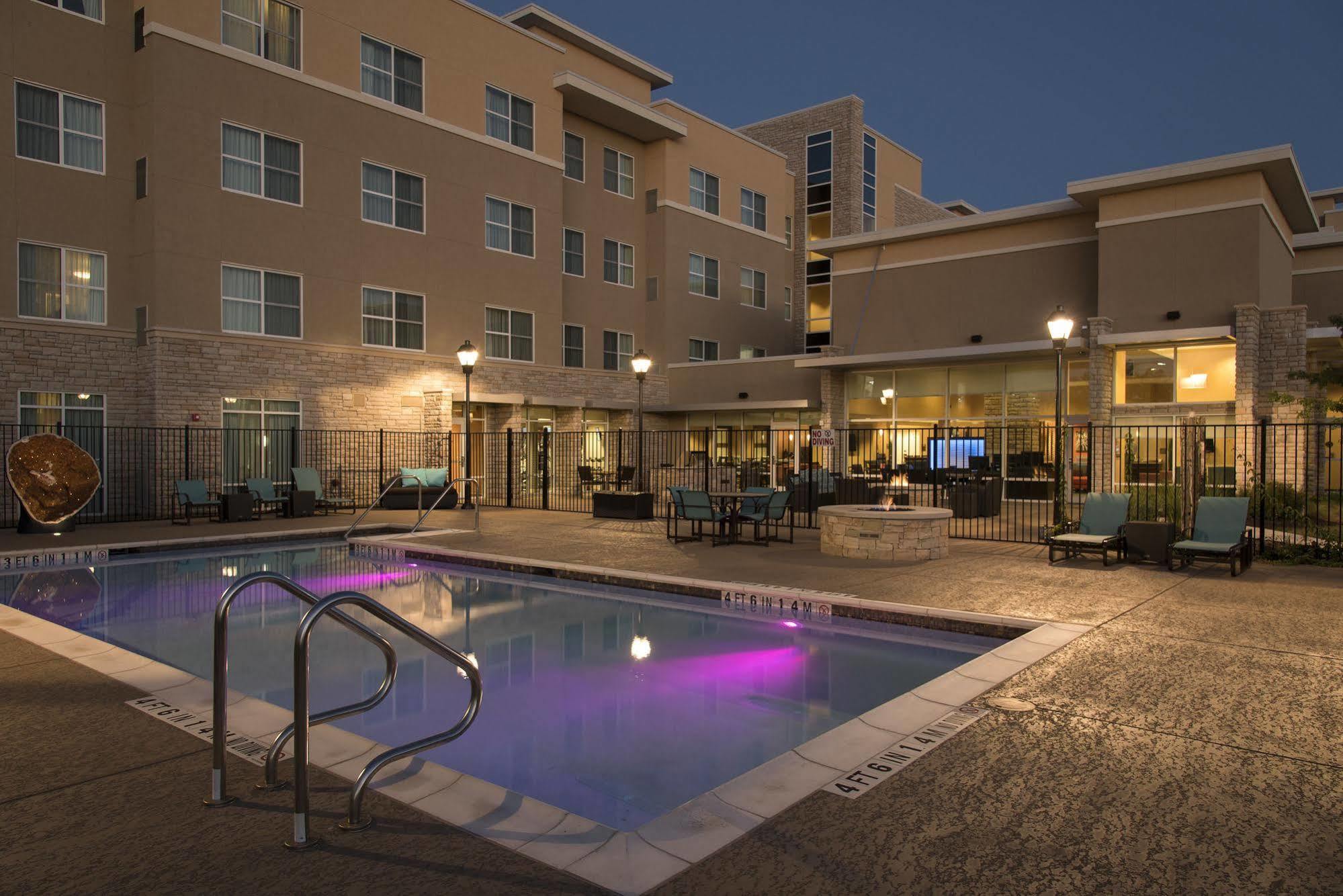 Residence Inn By Marriott Austin - University Area Eksteriør bilde